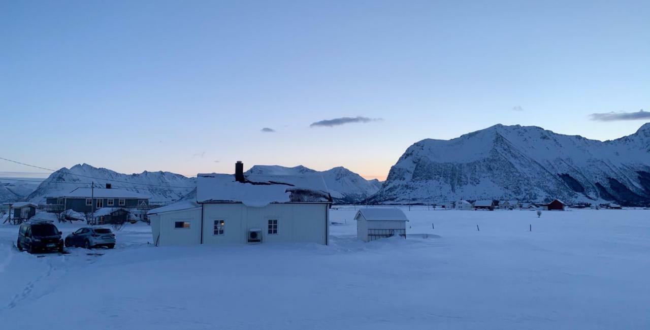 Narnia Lodge Lofoten Gimsoy Exterior photo