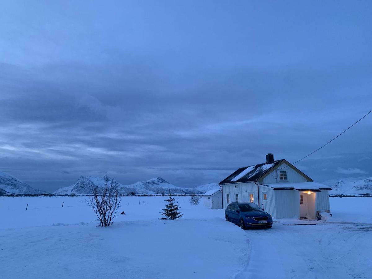 Narnia Lodge Lofoten Gimsoy Exterior photo